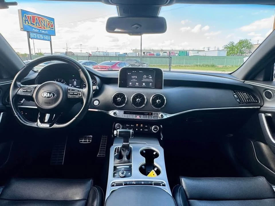 2021 Kia Stinger GT - Image 5 of 10
