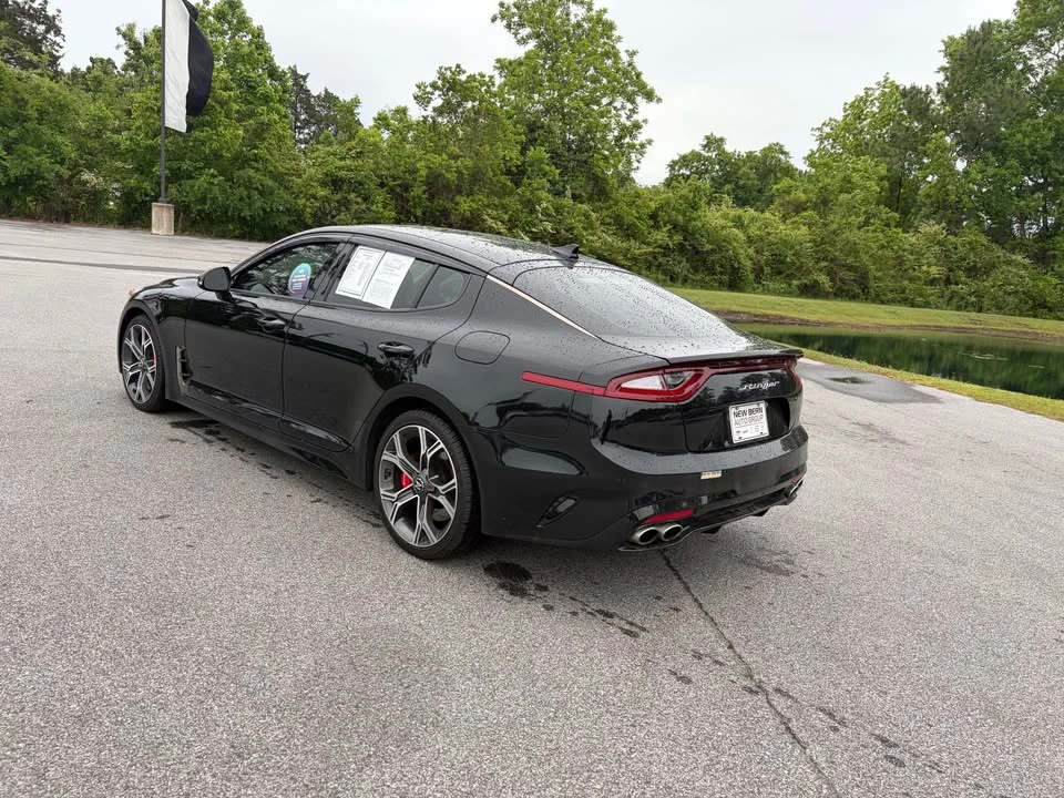 2021 Kia Stinger GT - Image 6 of 10