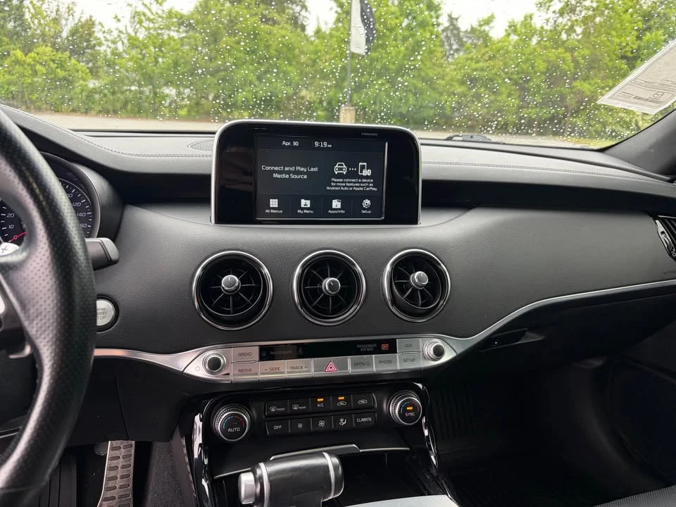 2021 Kia Stinger GT - Image 10 of 10
