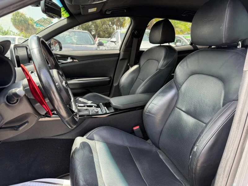 2021 Kia Stinger GT - Image 11 of 20
