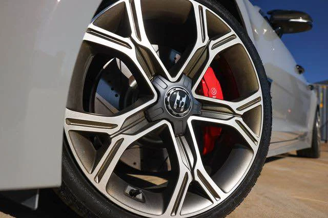 2021 Kia Stinger GT - Image 17 of 17