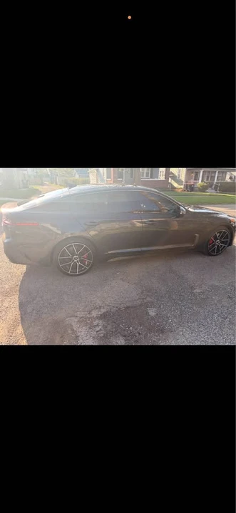 2021 Kia Stinger GT - Image 2 of 7