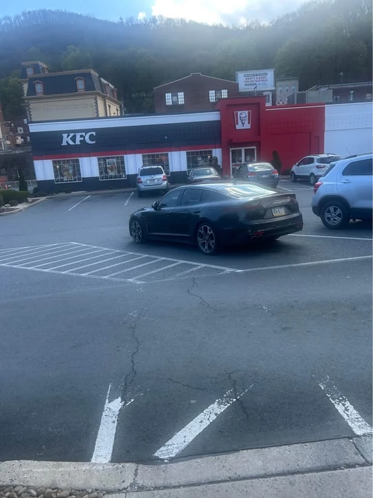 2021 Kia Stinger GT - Image 2 of 2