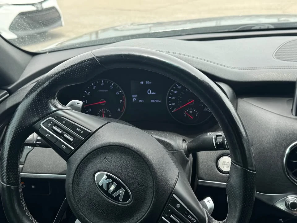 2021 Kia Stinger GT - Image 10 of 10