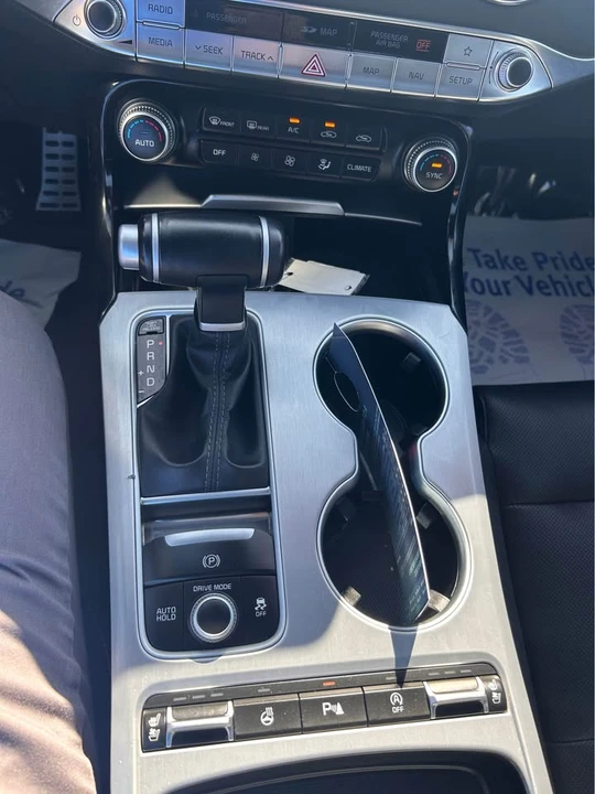 2021 Kia Stinger GT - Image 10 of 12
