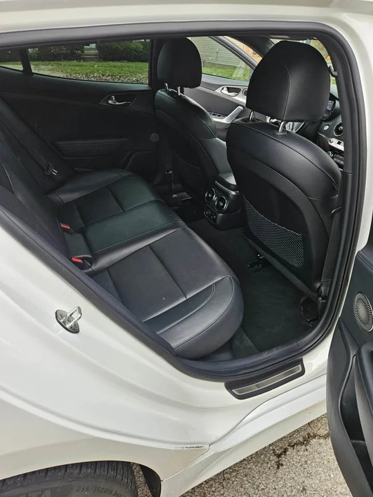 2021 Kia Stinger GT - Image 12 of 20
