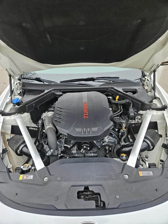 2021 Kia Stinger GT - Image 18 of 20
