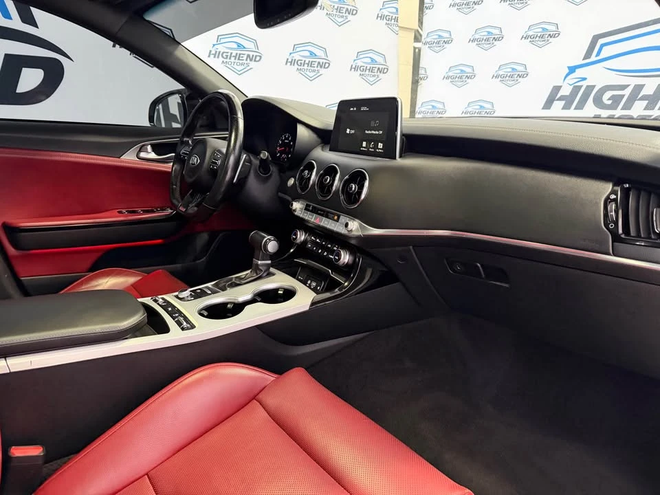 2021 Kia Stinger GT - Image 16 of 17
