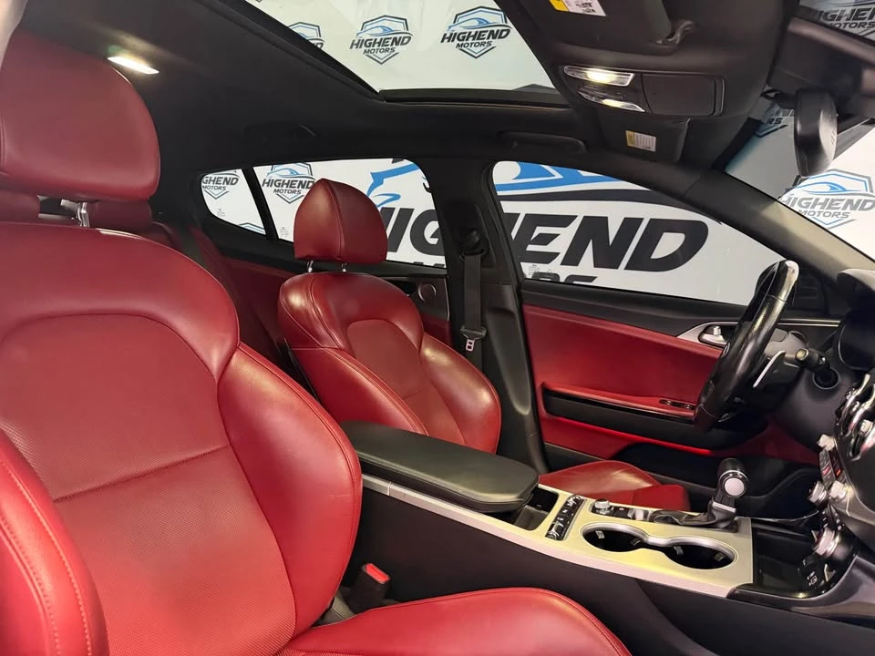 2021 Kia Stinger GT - Image 15 of 17
