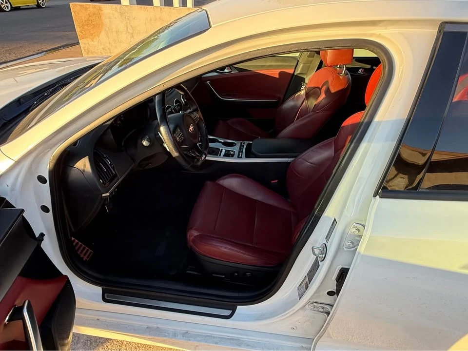 2021 Kia Stinger GT - Image 9 of 18