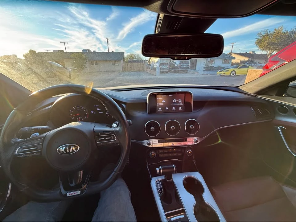 2021 Kia Stinger GT - Image 16 of 19