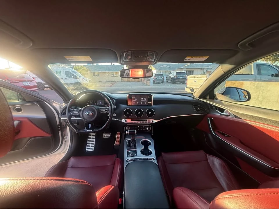 2021 Kia Stinger GT - Image 13 of 16