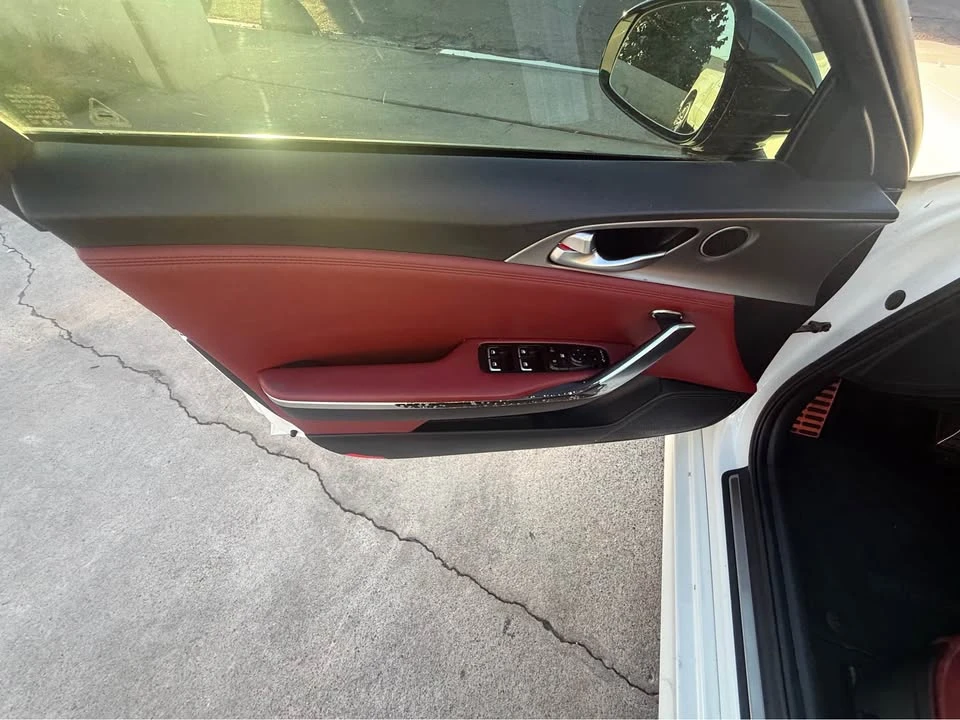 2021 Kia Stinger GT - Image 11 of 16