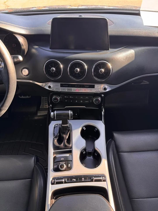 2021 Kia Stinger GT - Image 12 of 13