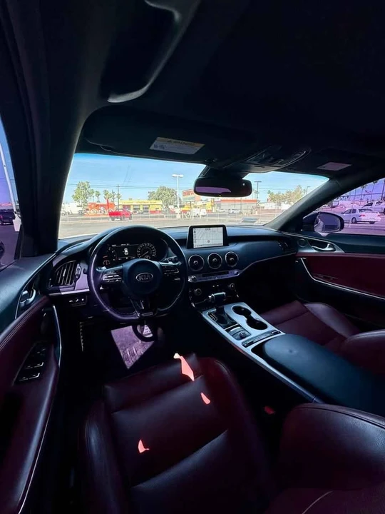 2021 Kia Stinger GT - Image 14 of 16