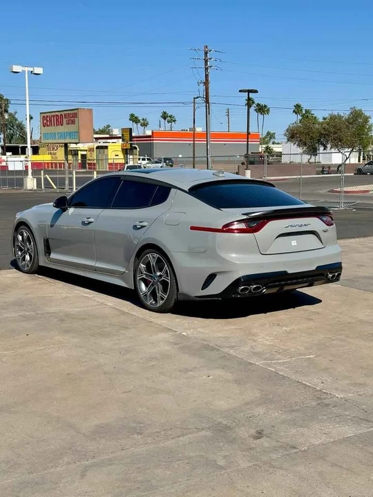 2021 Kia Stinger GT - Image 9 of 16