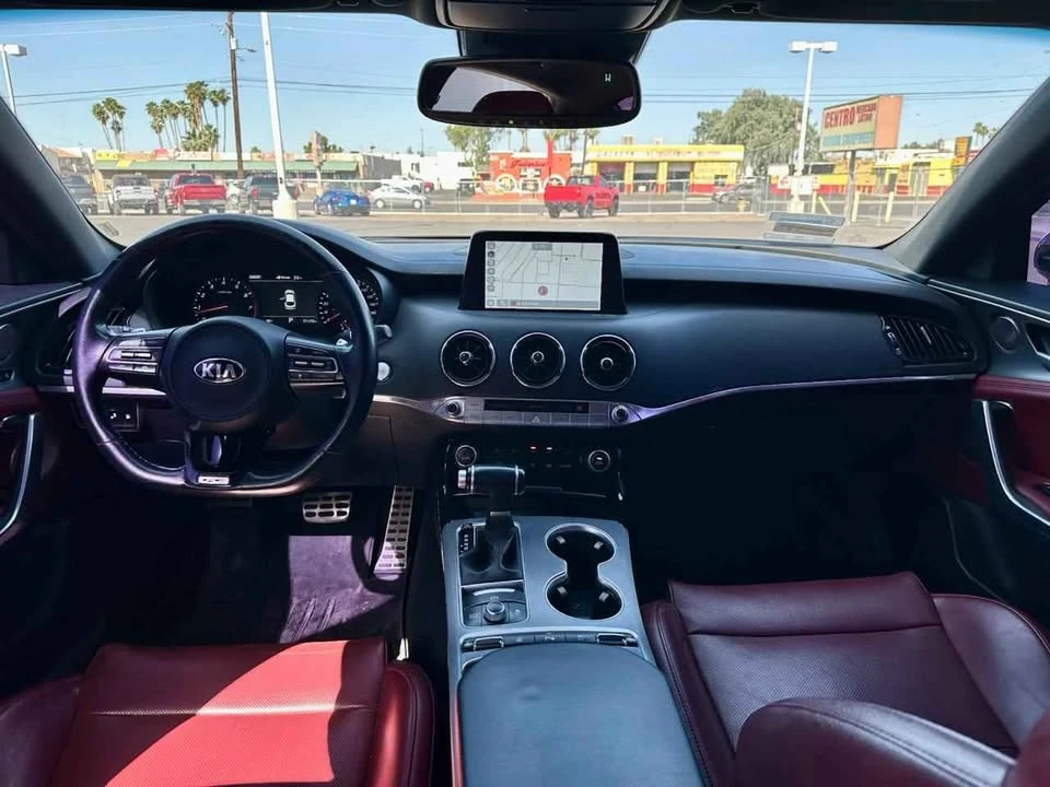 2021 Kia Stinger GT - Image 10 of 16