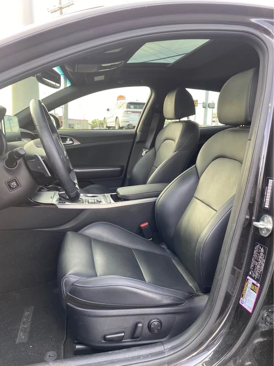 2021 Kia Stinger GT - Image 8 of 12