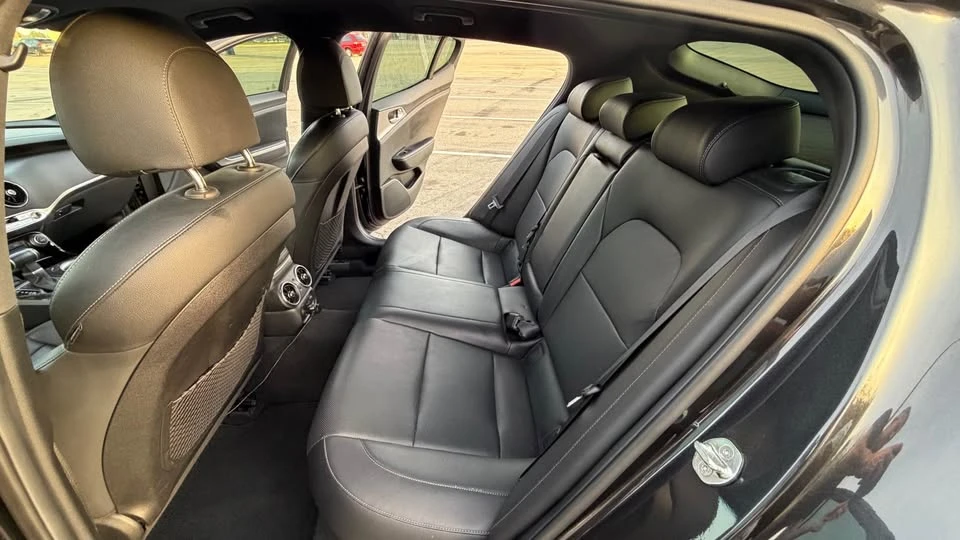 2021 Kia Stinger GT - Image 7 of 17