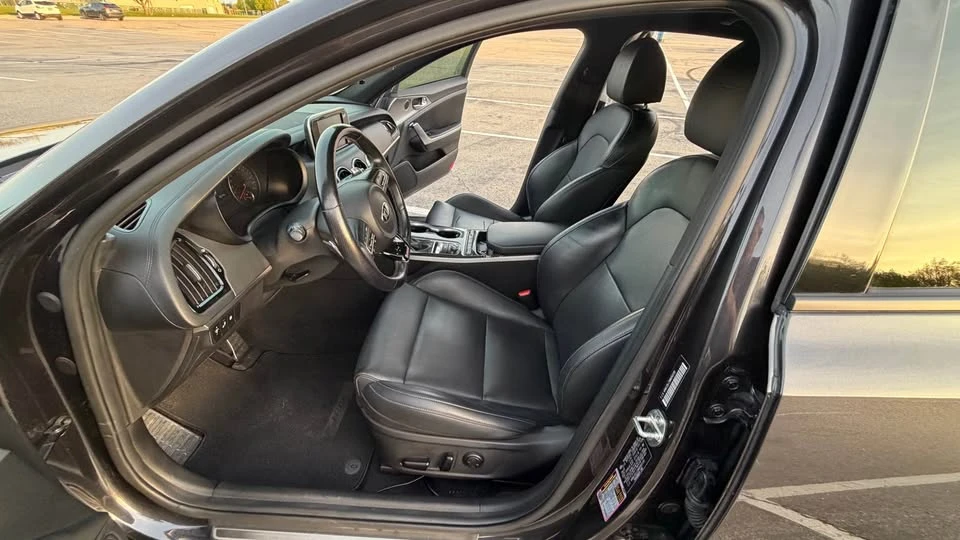 2021 Kia Stinger GT - Image 9 of 17