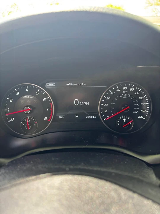 2021 Kia Stinger GT - Image 6 of 8
