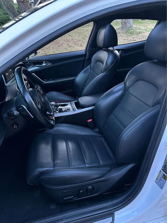 2021 Kia Stinger GT - Image 8 of 13