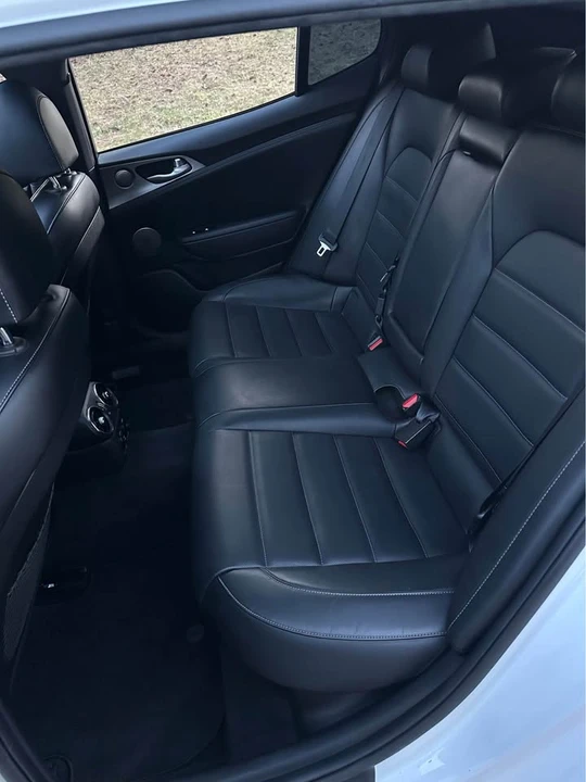 2021 Kia Stinger GT - Image 9 of 13