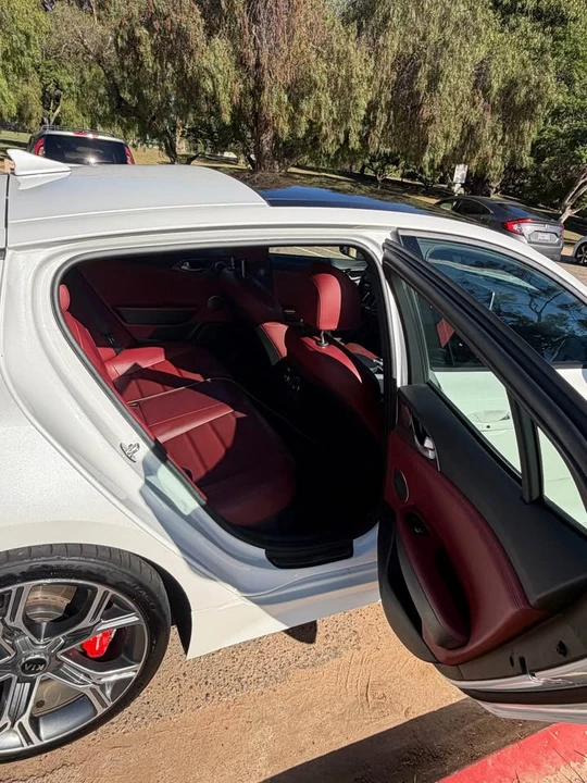 2021 Kia Stinger GT - Image 11 of 14