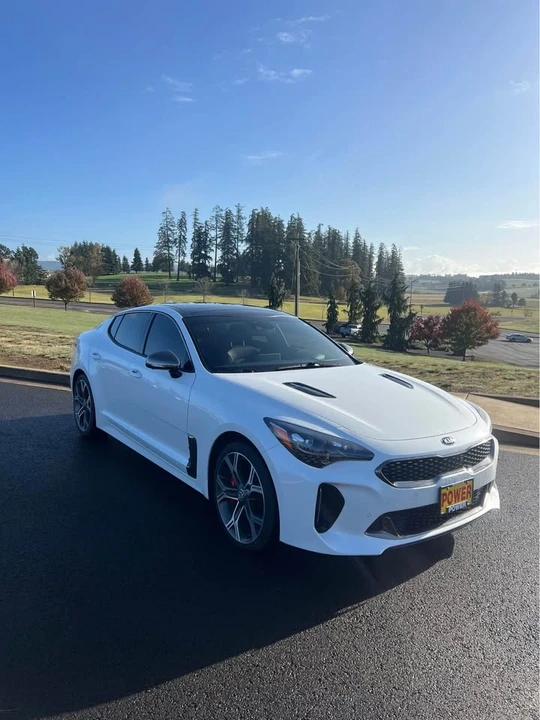 2021 Kia Stinger GT - Image 2 of 9