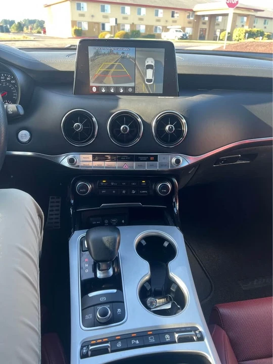 2021 Kia Stinger GT - Image 6 of 9