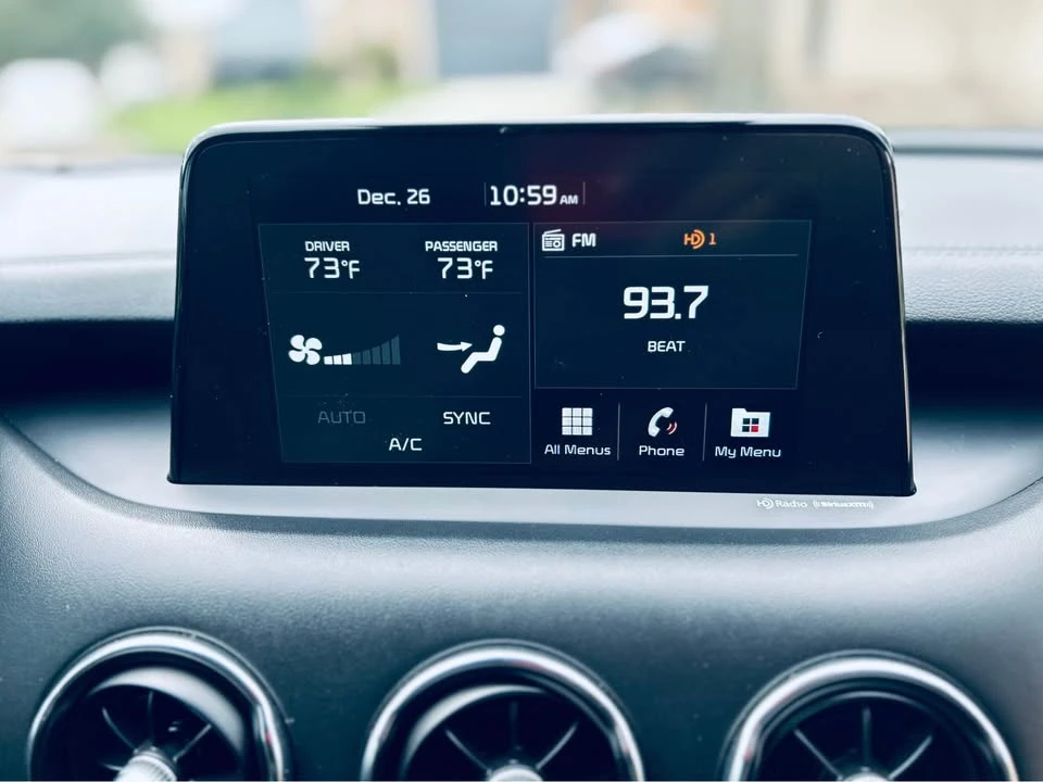 2021 Kia Stinger GT - Image 15 of 20