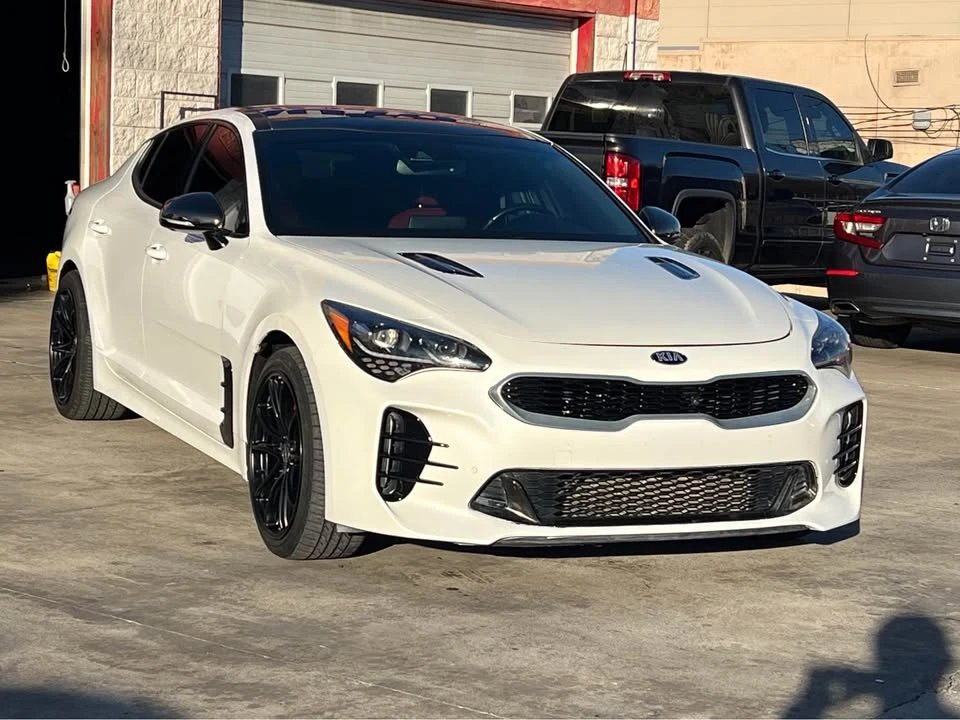 2021 Kia Stinger GT - Image 8 of 15