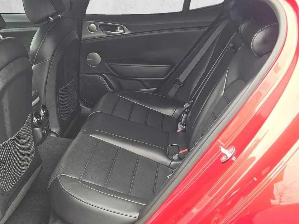 2021 Kia Stinger GT - Image 9 of 13