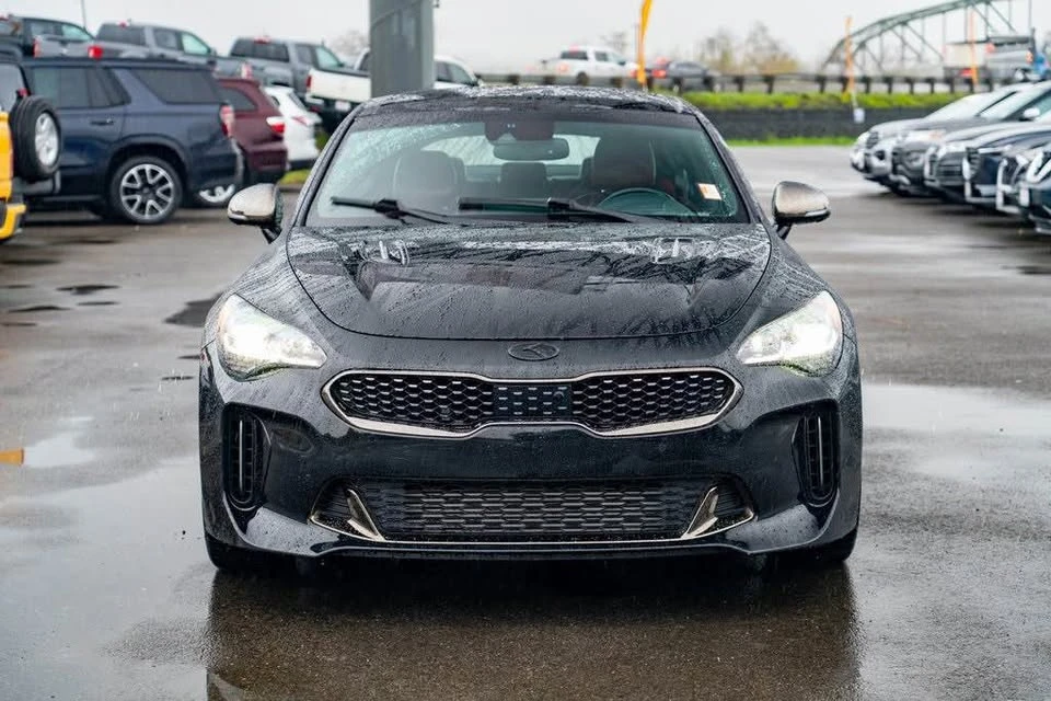 2021 Kia Stinger GT - Image 8 of 15