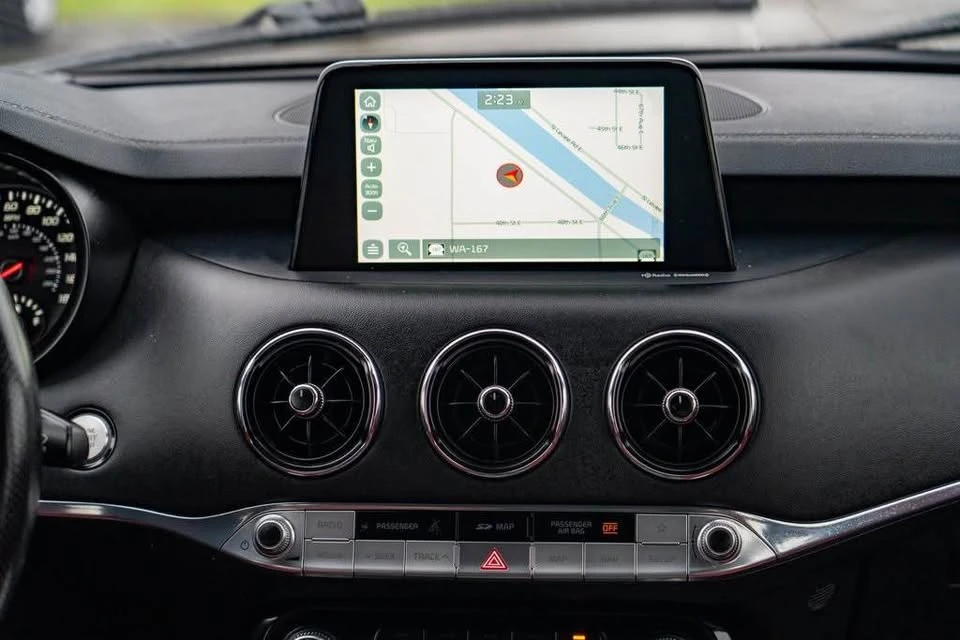 2021 Kia Stinger GT - Image 13 of 15