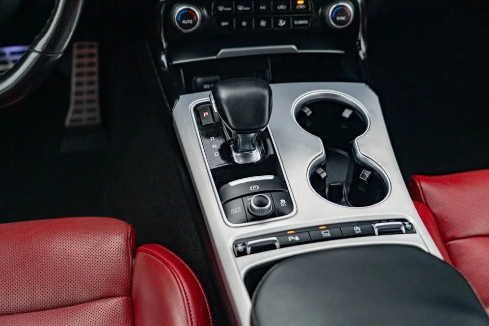 2021 Kia Stinger GT - Image 14 of 15
