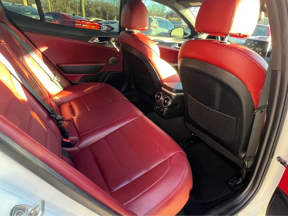 2021 Kia Stinger GT - Image 12 of 15