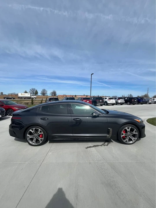 2021 Kia Stinger GT - Image 4 of 12