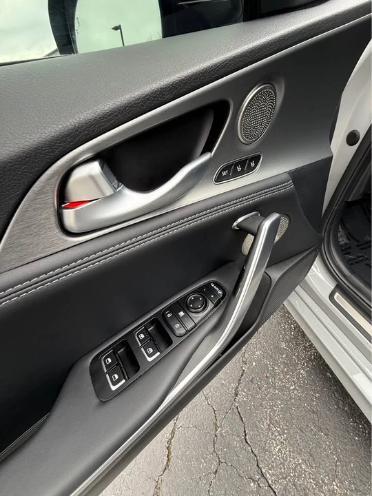 2021 Kia Stinger GT - Image 14 of 20