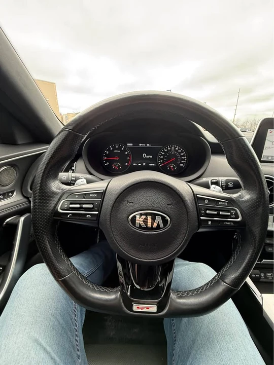 2021 Kia Stinger GT - Image 15 of 20