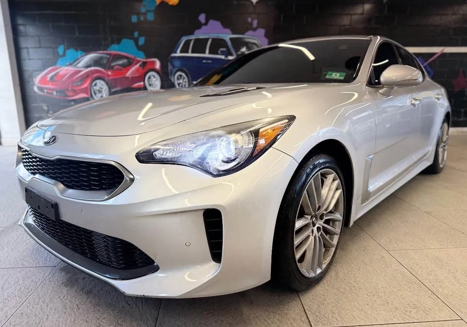 2021 Kia Stinger GT - Image 8 of 19