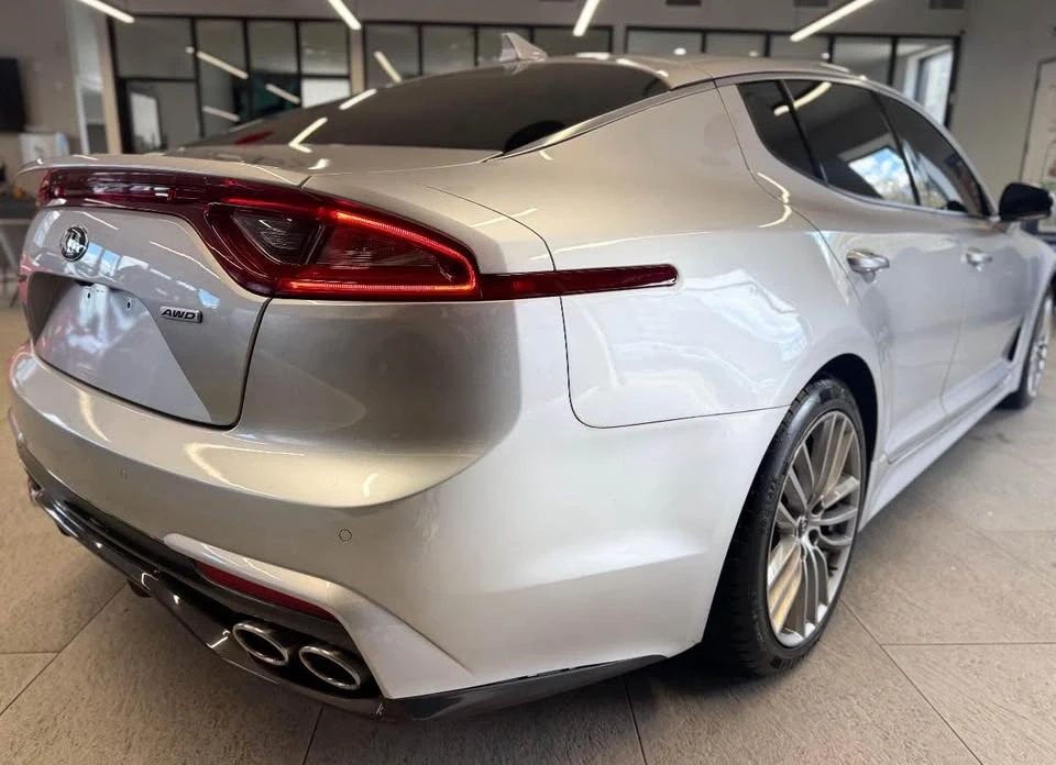 2021 Kia Stinger GT - Image 10 of 19