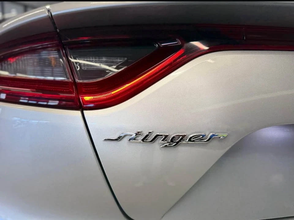 2021 Kia Stinger GT - Image 12 of 19