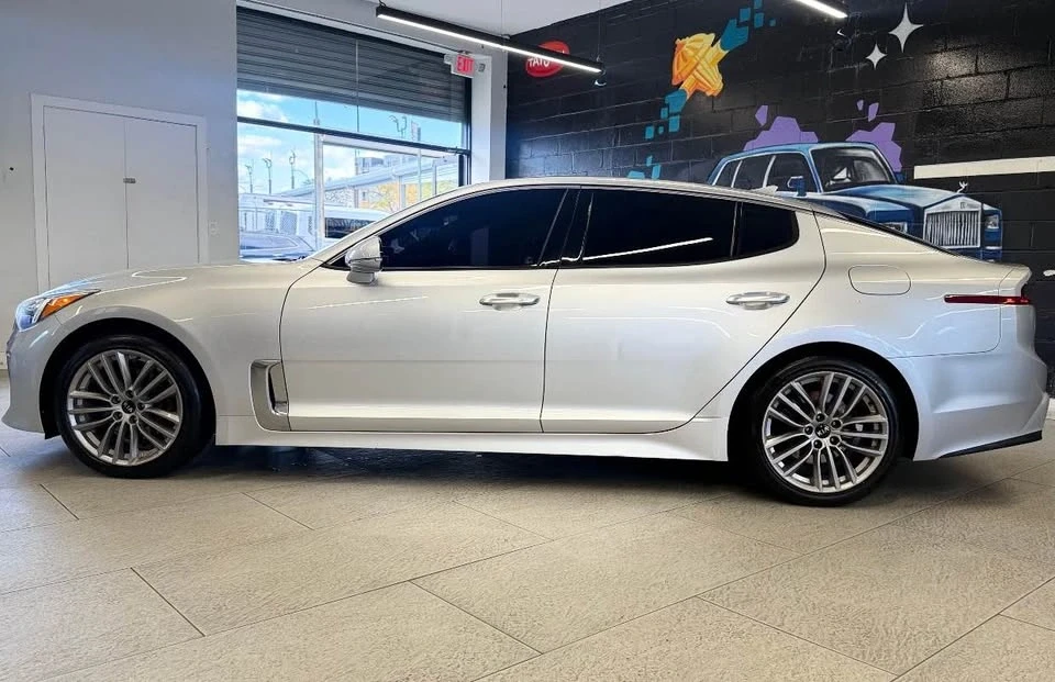 2021 Kia Stinger GT - Image 7 of 19