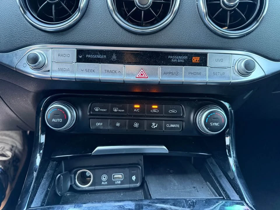 2021 Kia Stinger GT - Image 13 of 17