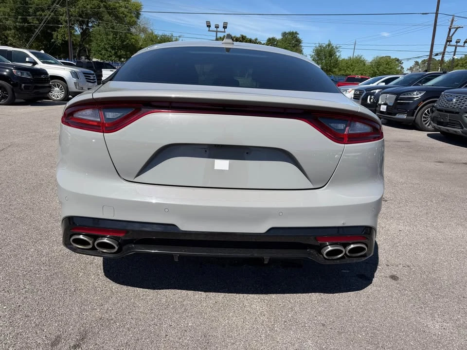 2021 Kia Stinger GT - Image 4 of 17