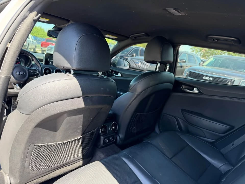 2021 Kia Stinger GT - Image 8 of 17