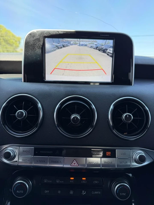 2021 Kia Stinger GT - Image 16 of 17