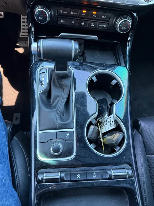 2021 Kia Stinger GT - Image 15 of 18