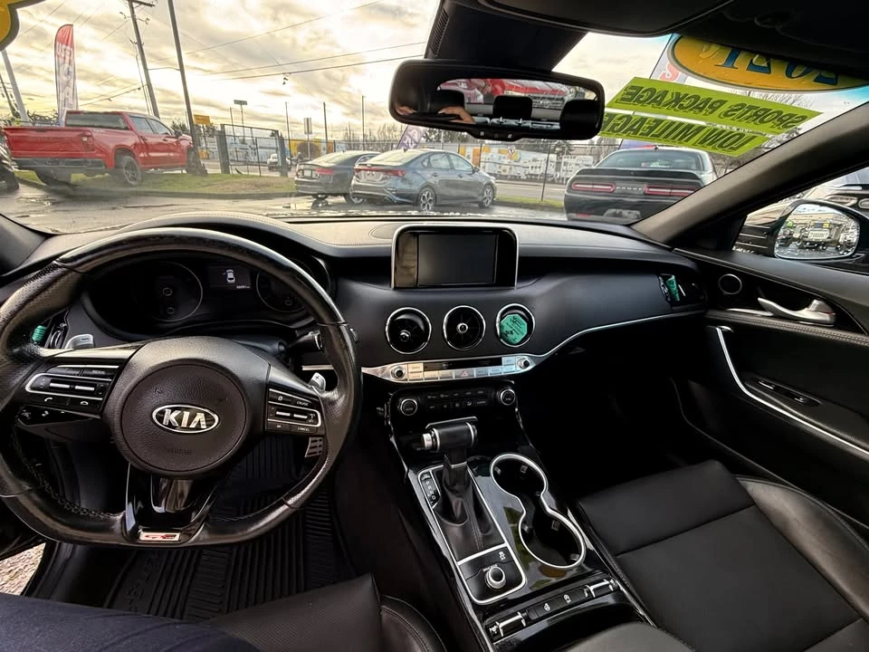 2021 Kia Stinger - Image 10 of 12